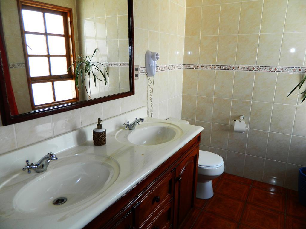 Hostal Torre De Babel Castro Δωμάτιο φωτογραφία