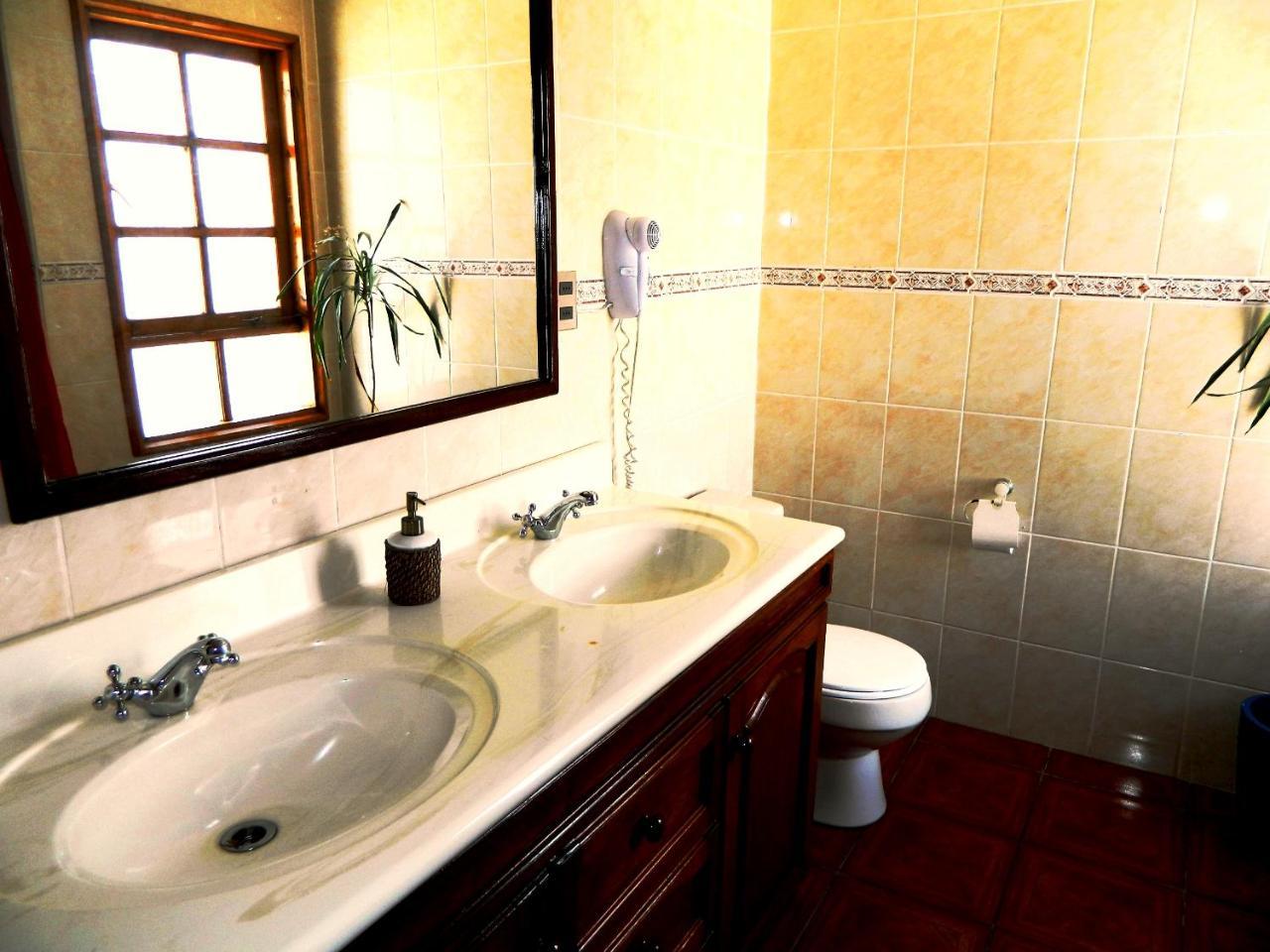 Hostal Torre De Babel Castro Δωμάτιο φωτογραφία